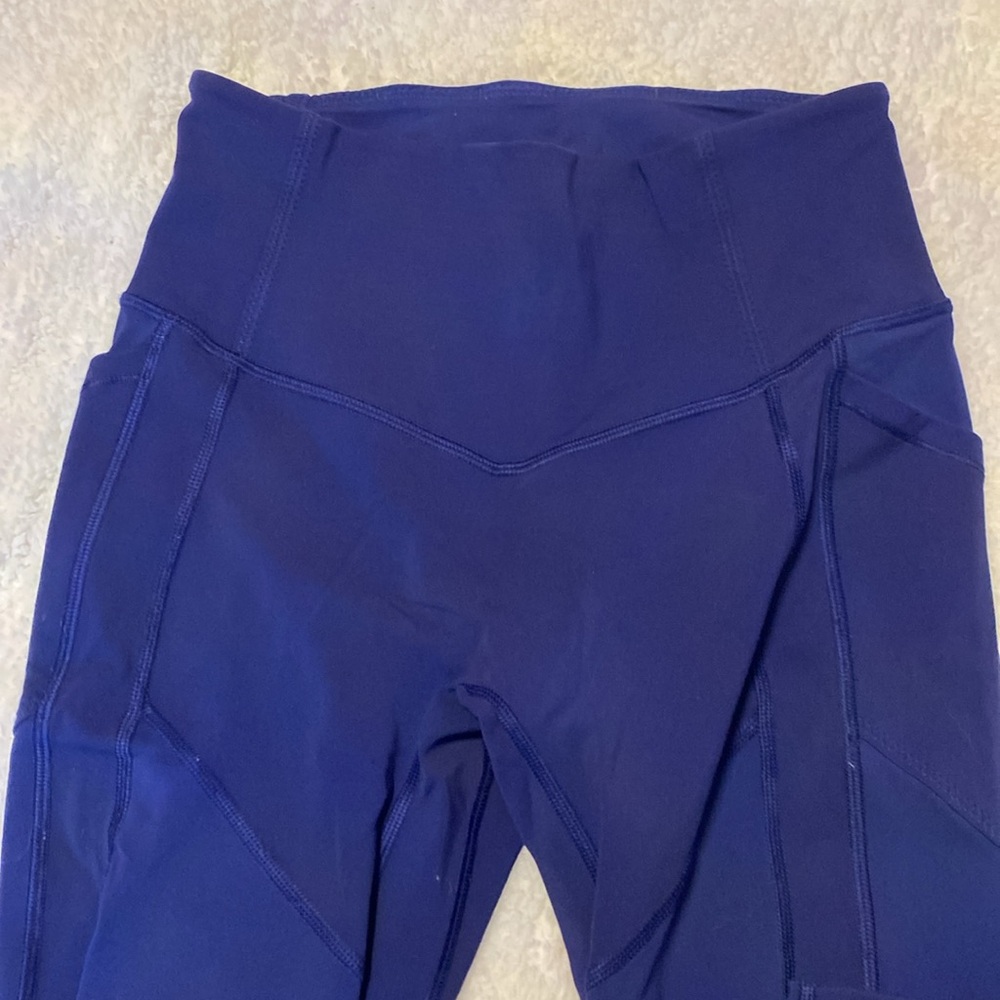 Lululemon All The Right Places View 2